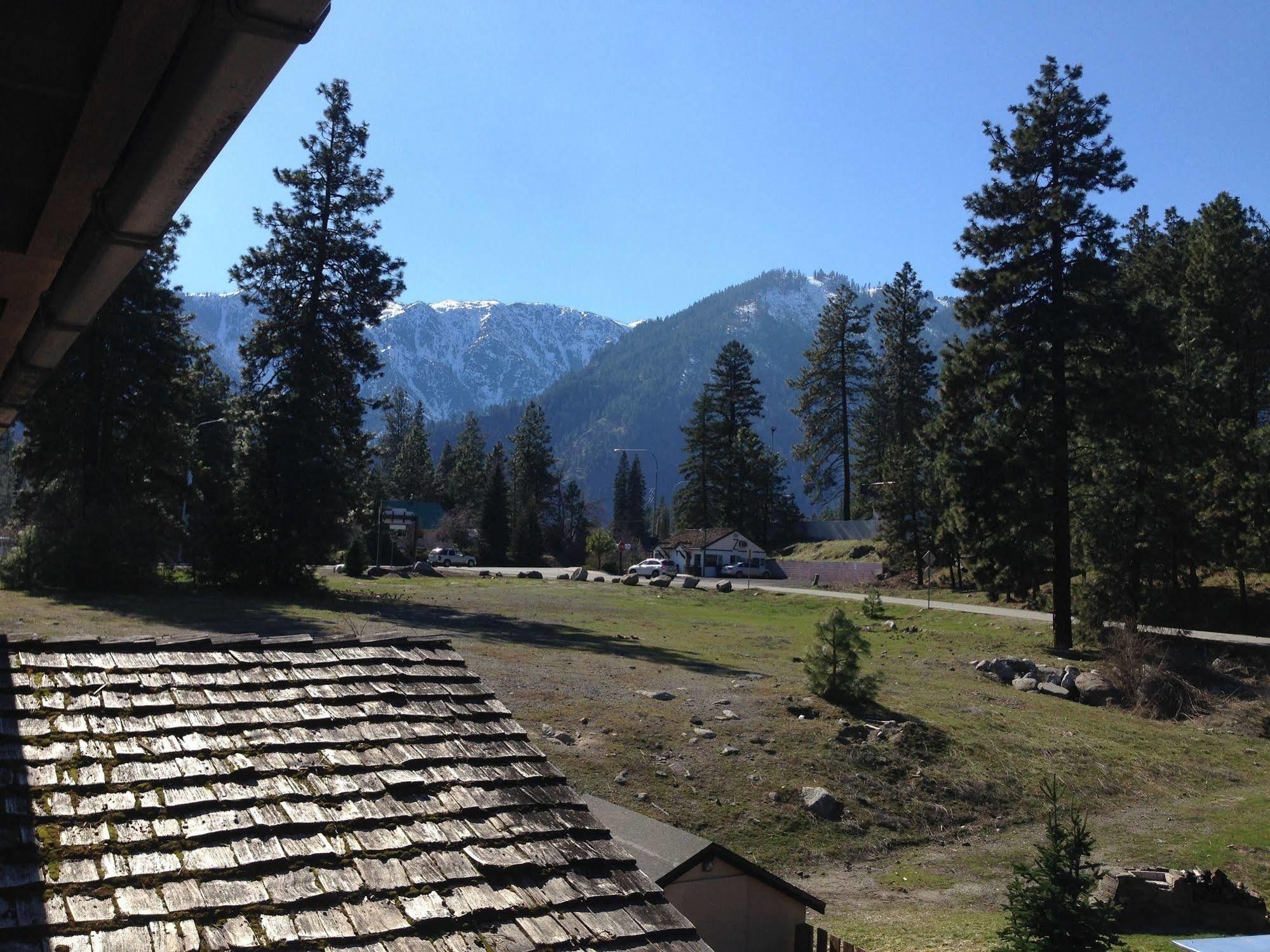 Alpine Rivers Inn Leavenworth Exterior photo